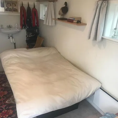 Casa vacanze Awesome In With 2 Bedrooms And Wifi *