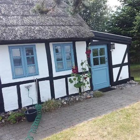 Awesome In With 2 Bedrooms And Wifi *